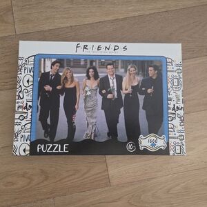 WINNING MOVES | FRIENDS 1000 Piece Puzzle